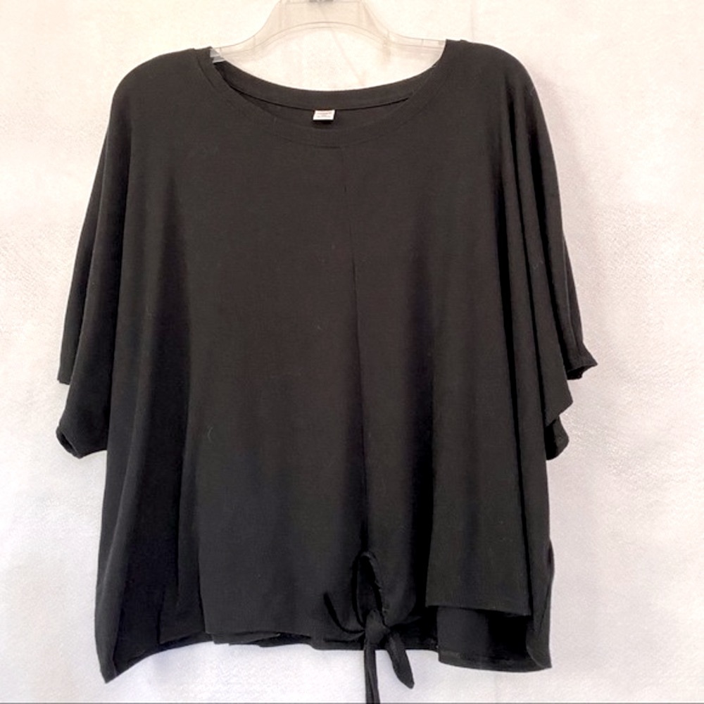 Old Navy Active Black Boxy Raglan Sleeve Pullover Sweater